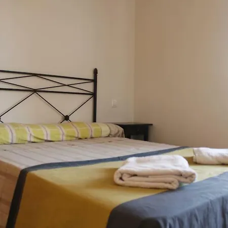 Gredos Sur Apartamento Apartman *